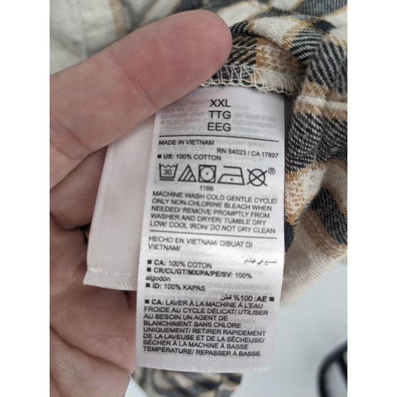 Old Navy Shirt Women Ivory Black Flannel Boyfriend Shirt Plaid Button Up Casual - Picture 6 of 8